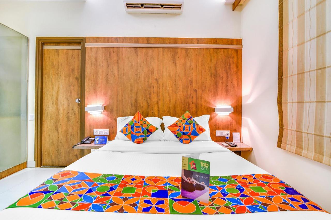 Fabhotel Arastu Nampally Hyderabad Exterior photo